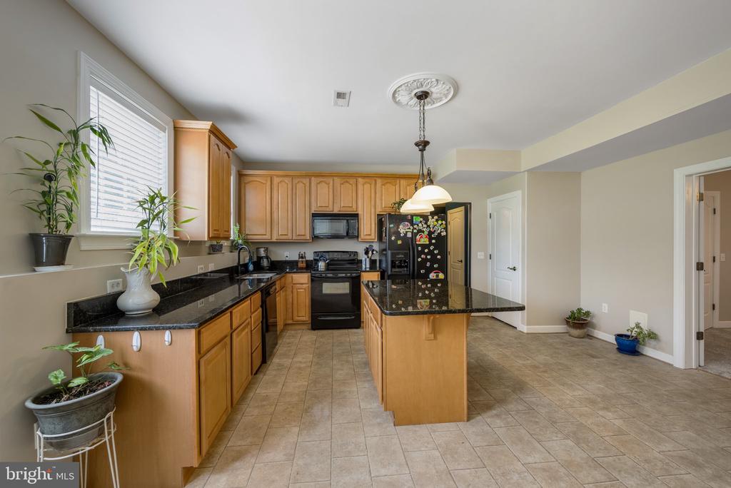 65 EQUESTRIAN DRIVE