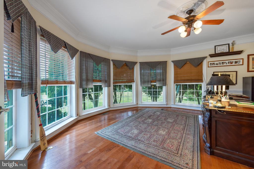 65 EQUESTRIAN DRIVE