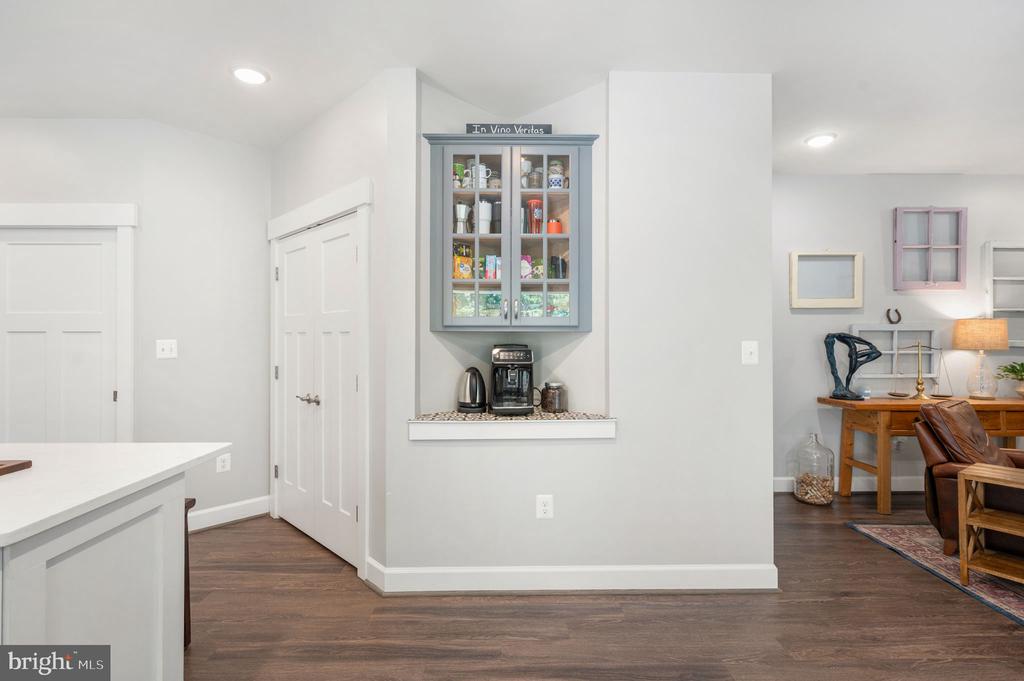 40 BOXWOOD DRIVE