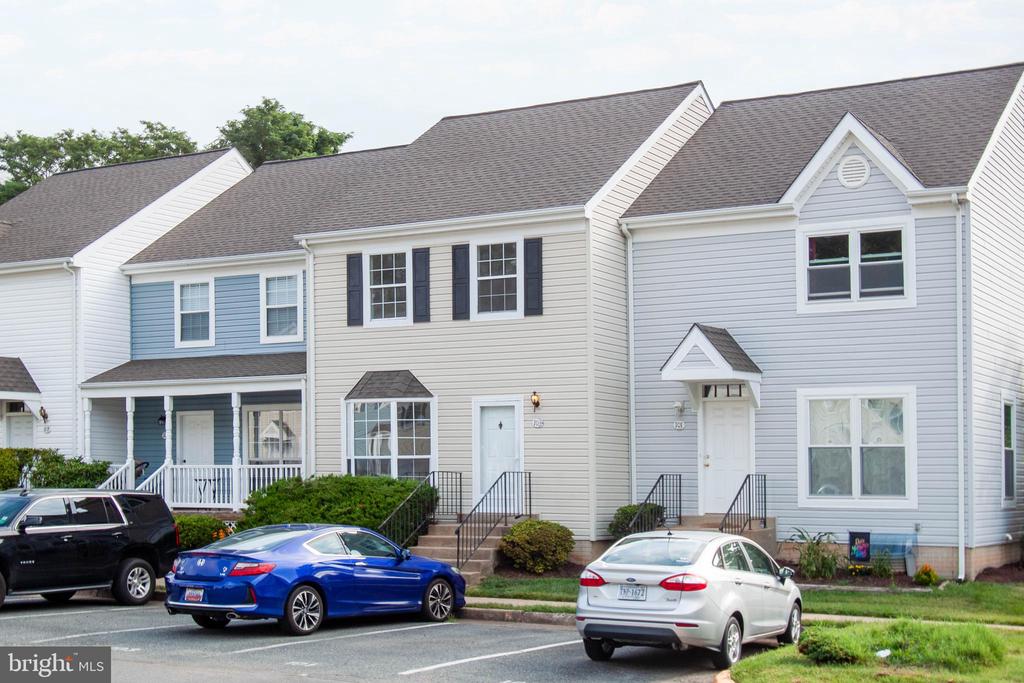 103 POWHATAN COURT Unit: 110