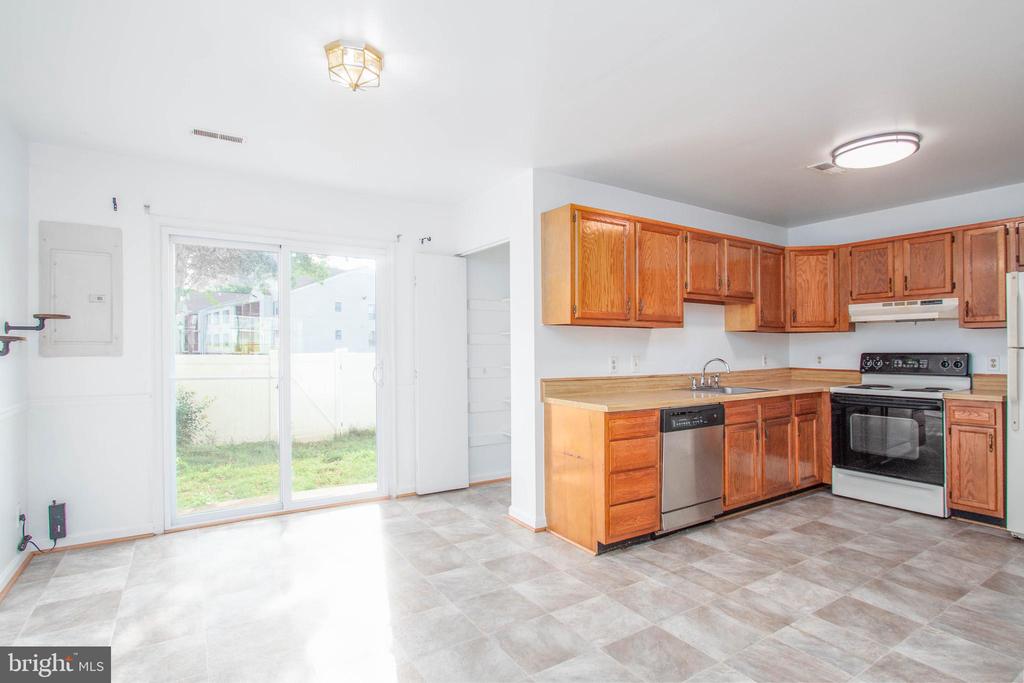 103 POWHATAN COURT Unit: 110