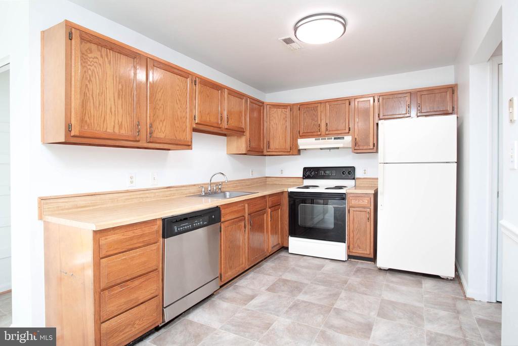 103 POWHATAN COURT Unit: 110