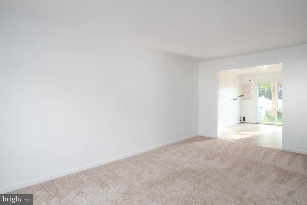 103 POWHATAN COURT Unit: 110