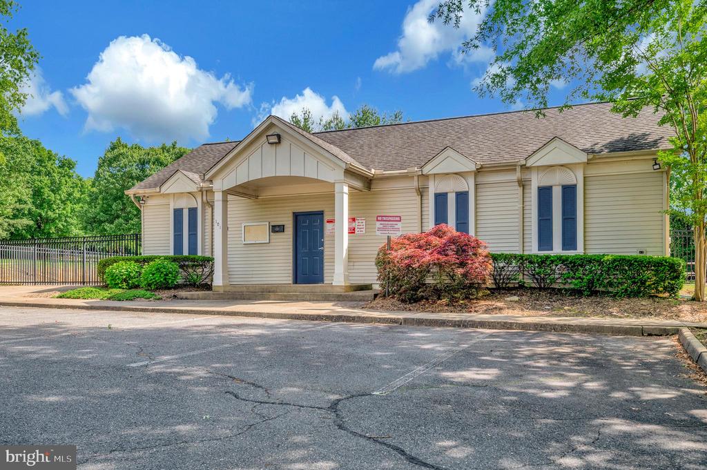 502 CLUB HOUSE ROAD