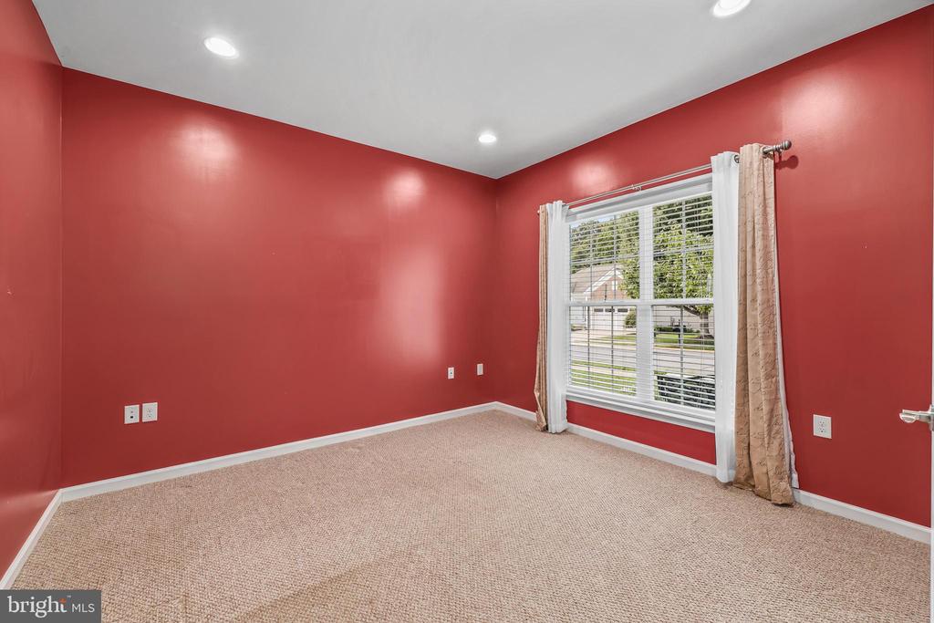 35 BATTERY POINT DRIVE