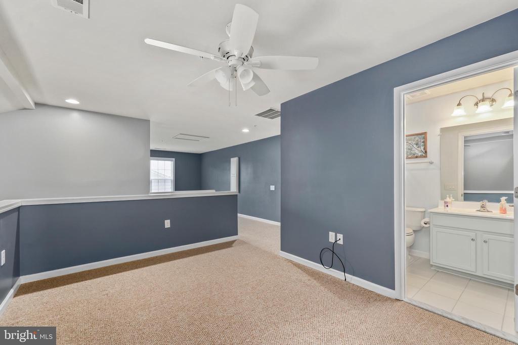 35 BATTERY POINT DRIVE