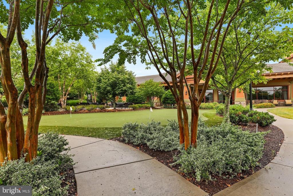 35 BATTERY POINT DRIVE