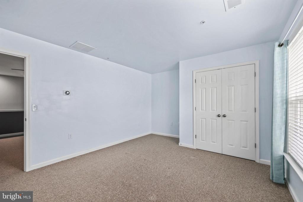 35 BATTERY POINT DRIVE