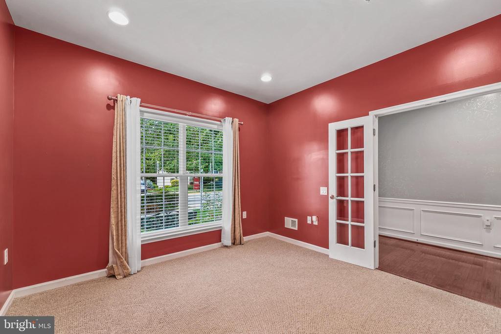 35 BATTERY POINT DRIVE