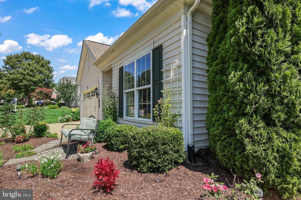 35 BATTERY POINT DRIVE