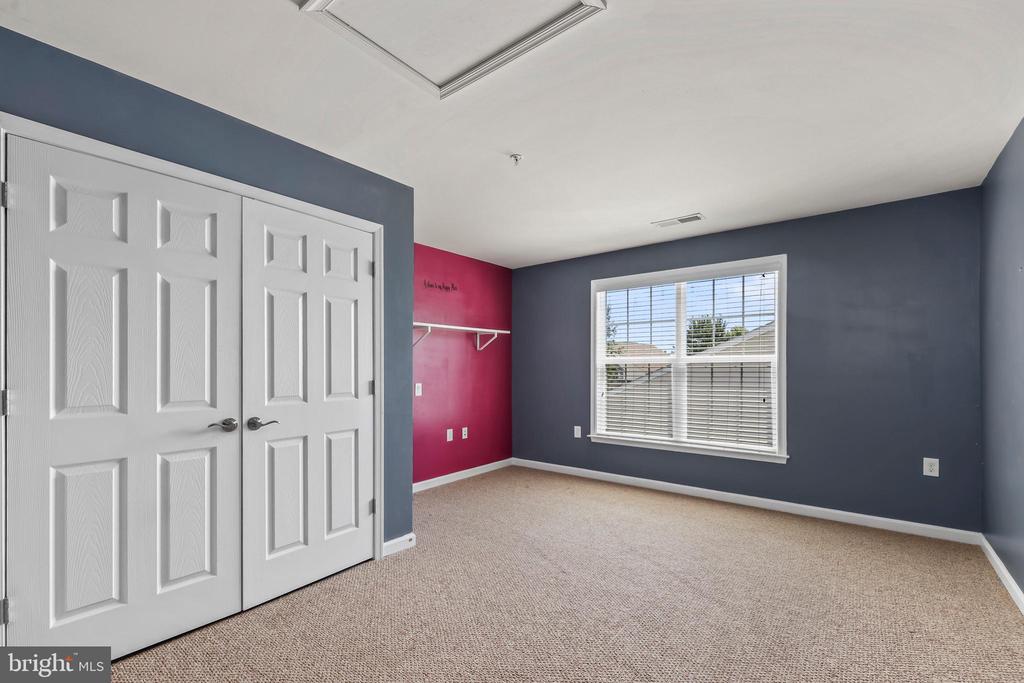 35 BATTERY POINT DRIVE