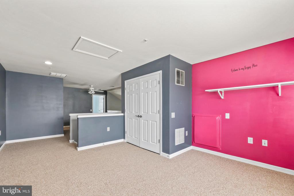 35 BATTERY POINT DRIVE