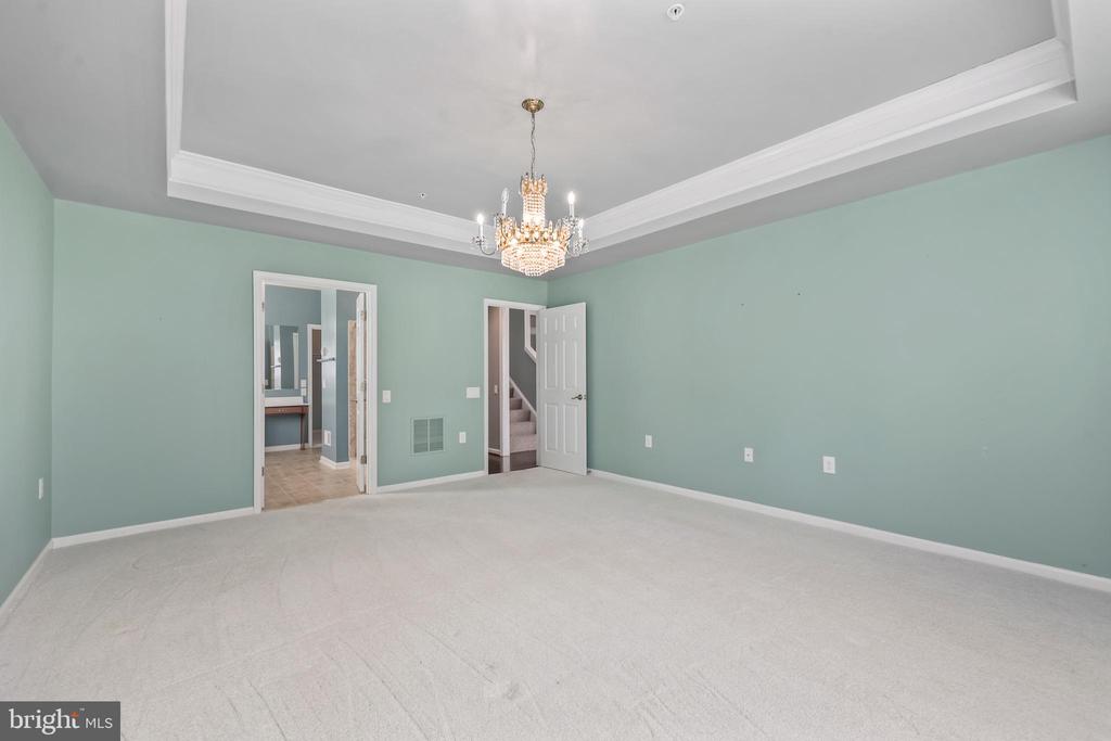 35 BATTERY POINT DRIVE