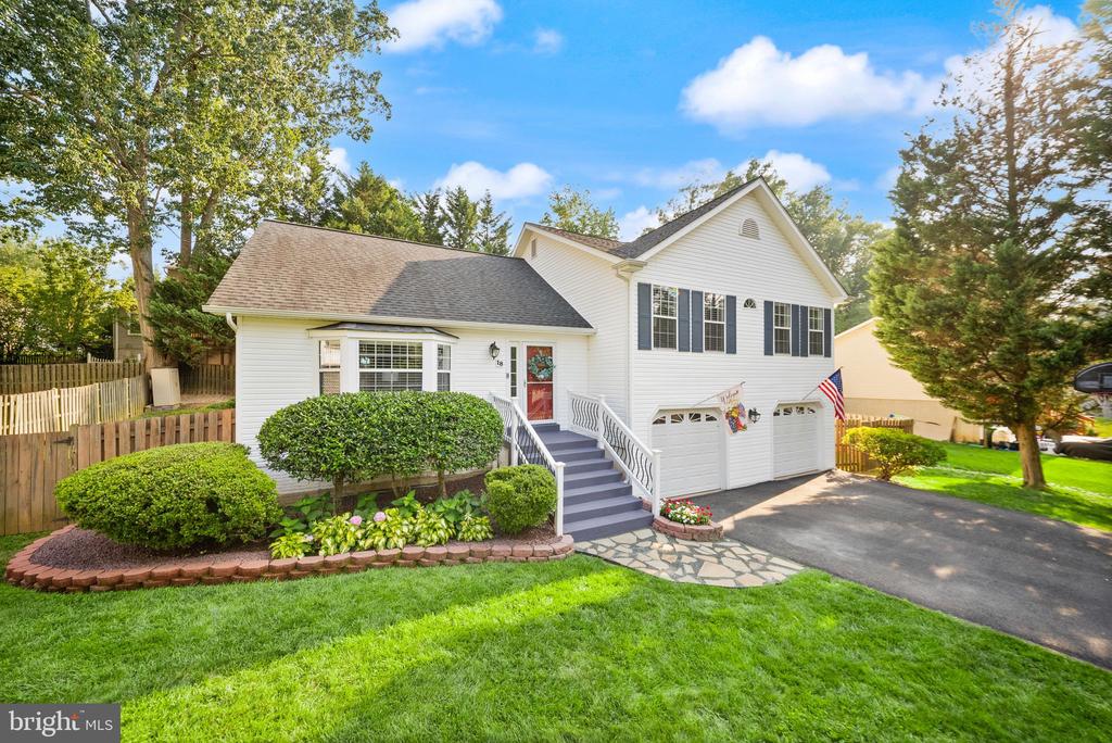 18 PARKWOOD COURT