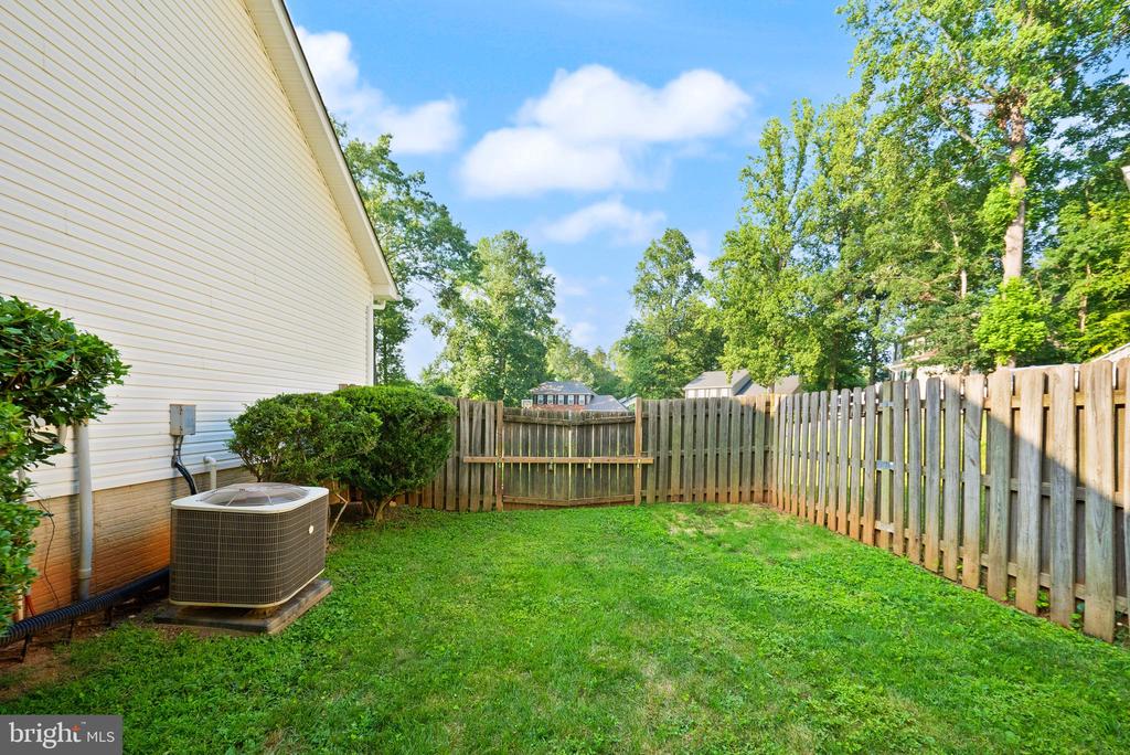 18 PARKWOOD COURT