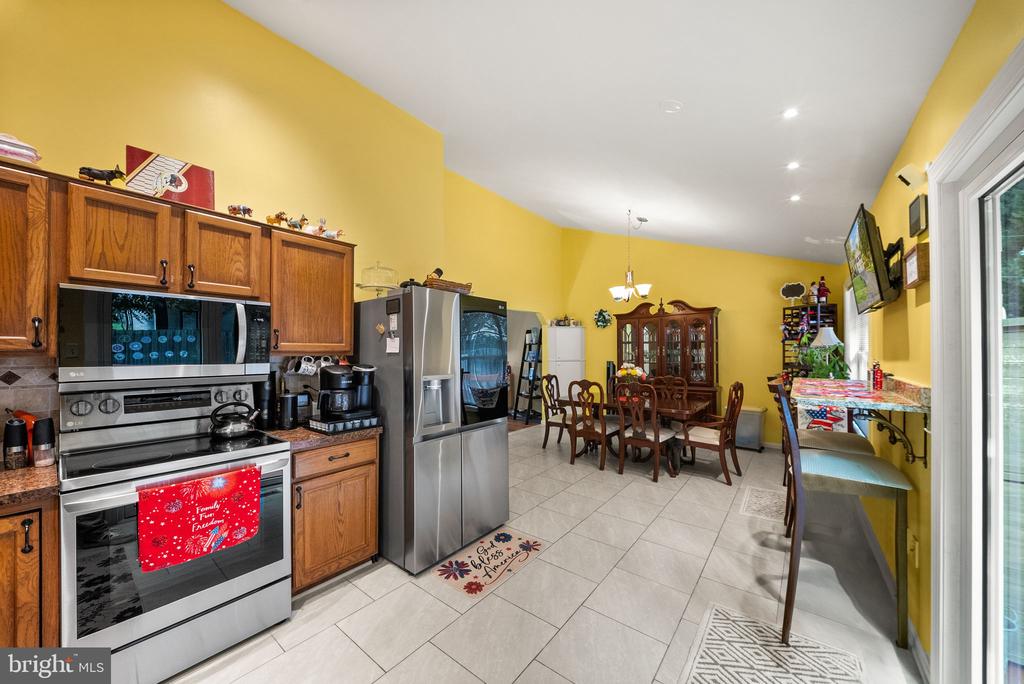 18 PARKWOOD COURT