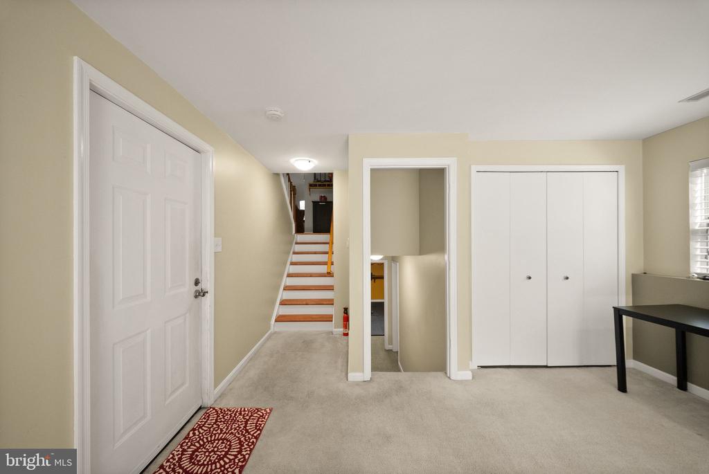 18 PARKWOOD COURT