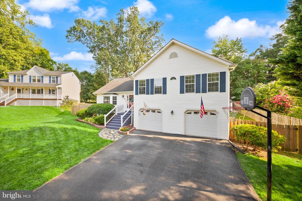 18 PARKWOOD COURT