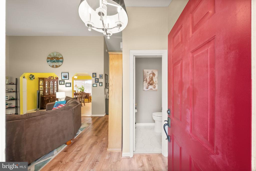 18 PARKWOOD COURT