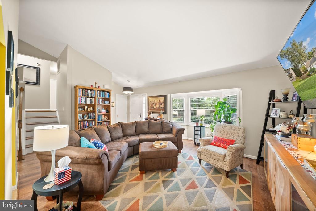 18 PARKWOOD COURT