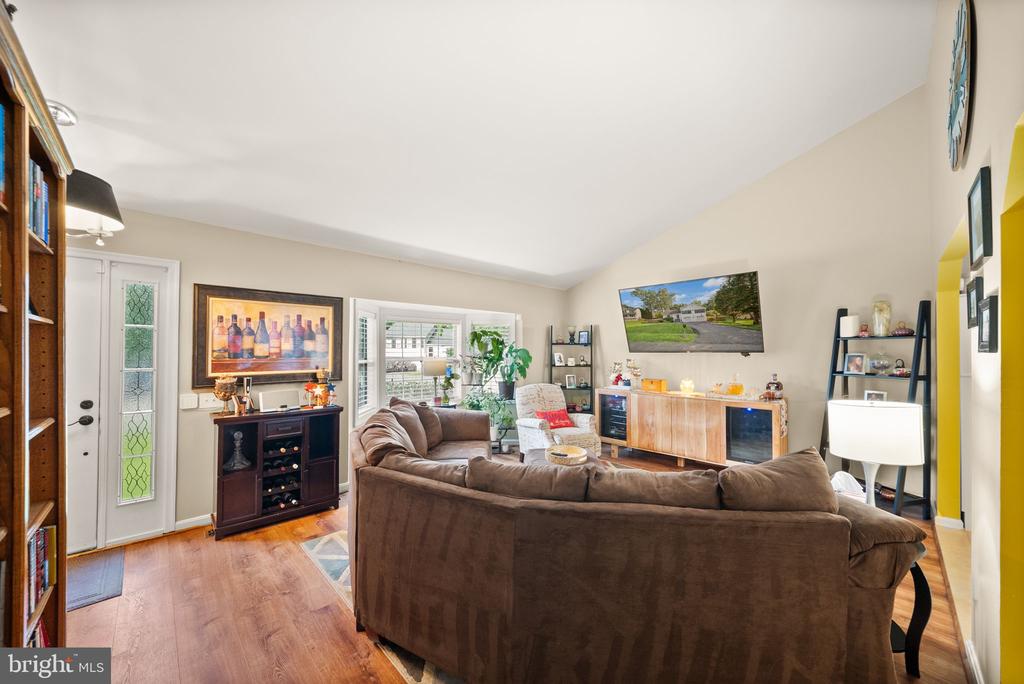 18 PARKWOOD COURT