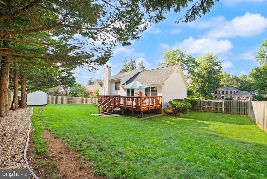 18 PARKWOOD COURT
