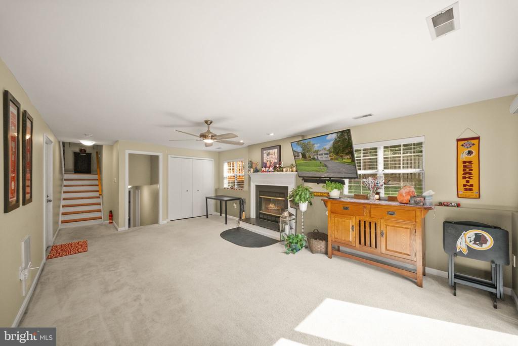 18 PARKWOOD COURT