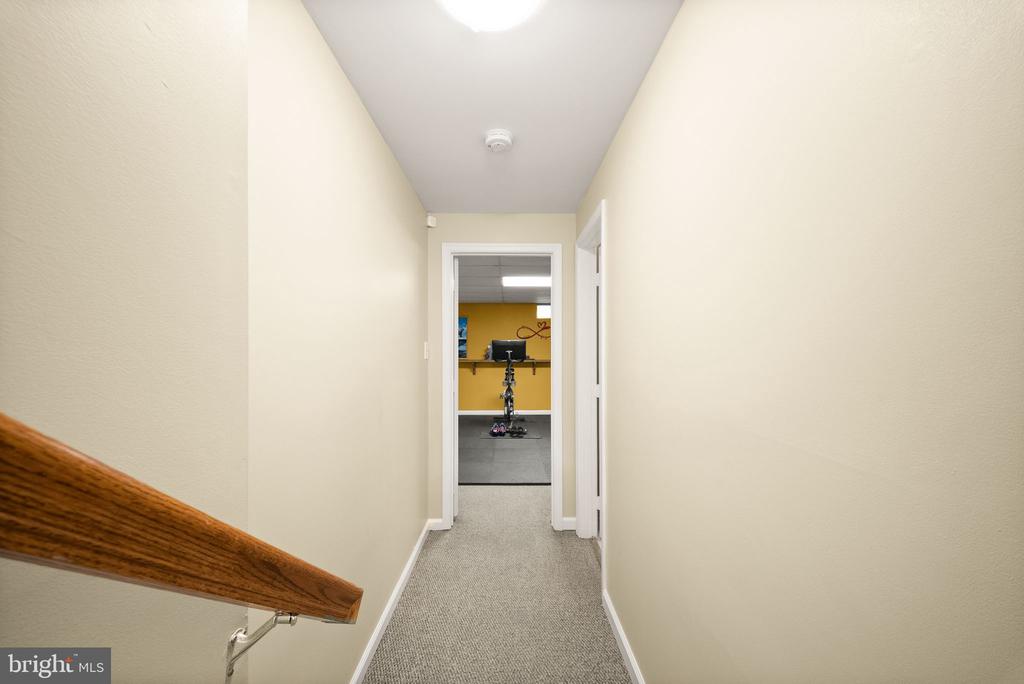 18 PARKWOOD COURT