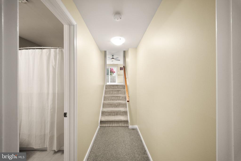 18 PARKWOOD COURT