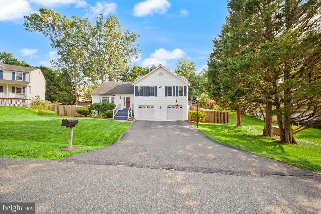 18 PARKWOOD COURT