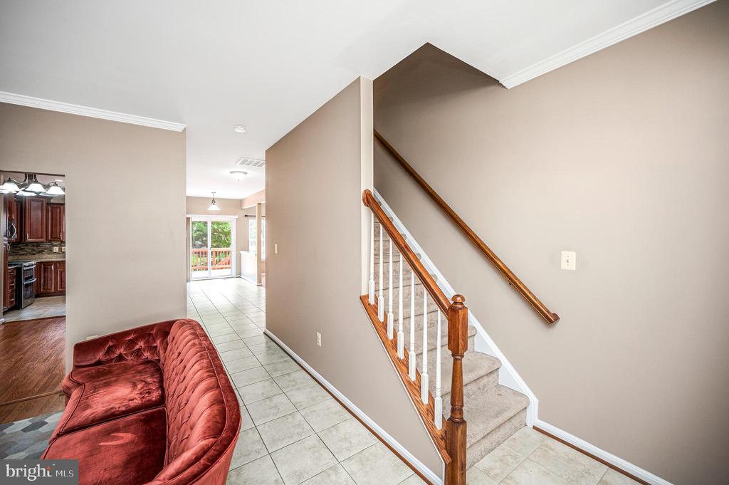 11 ASHLEY COURT