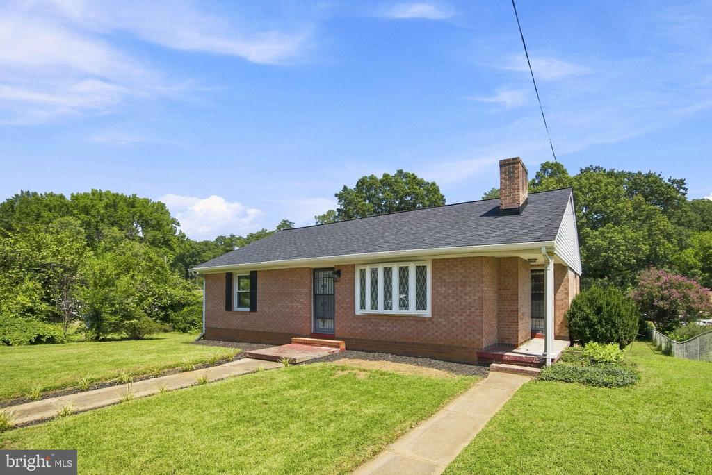 205 MAPLE STREET