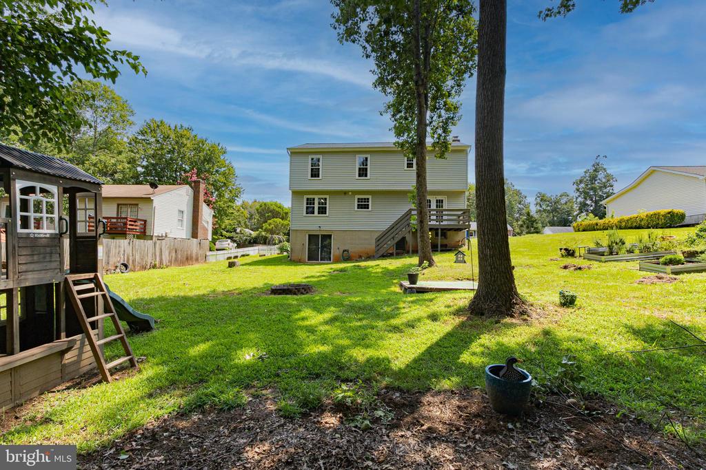 24 BERTRAM BOULEVARD
