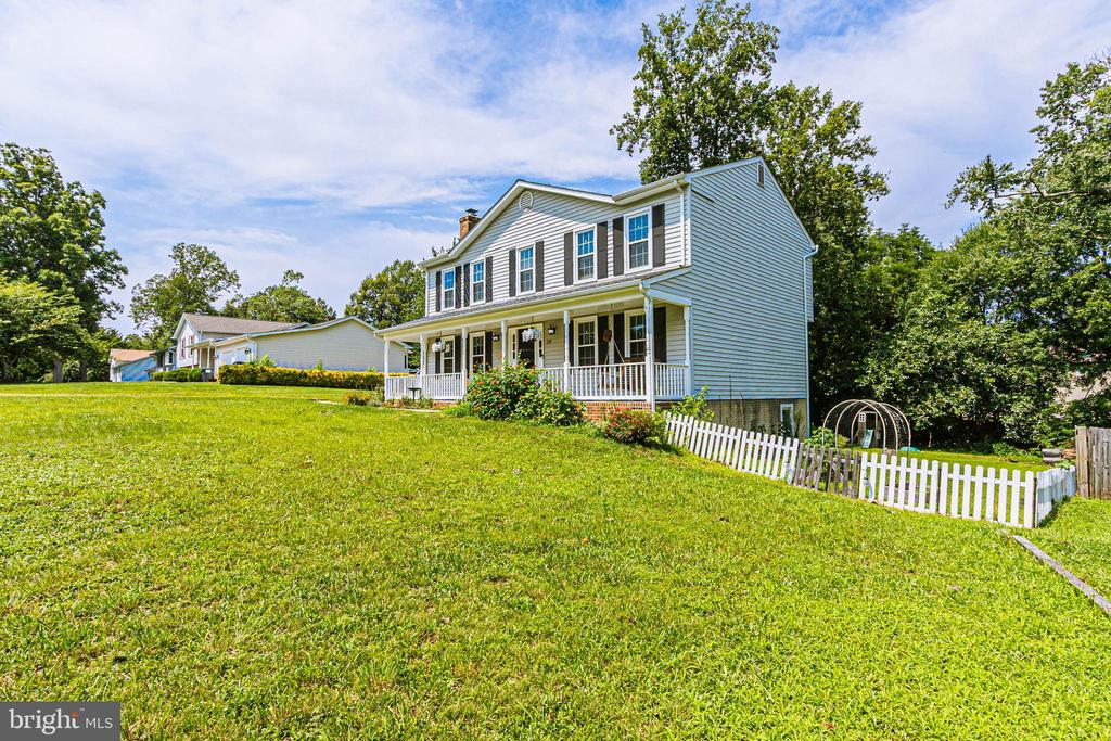 24 BERTRAM BOULEVARD