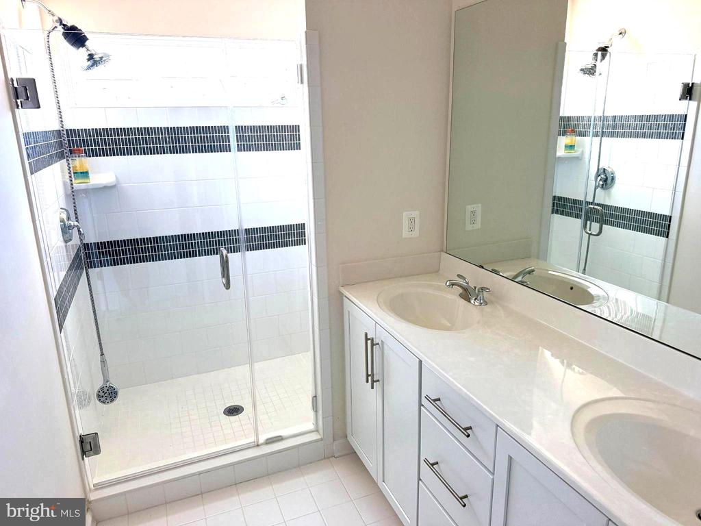 438 BOXELDER DRIVE Unit: 102