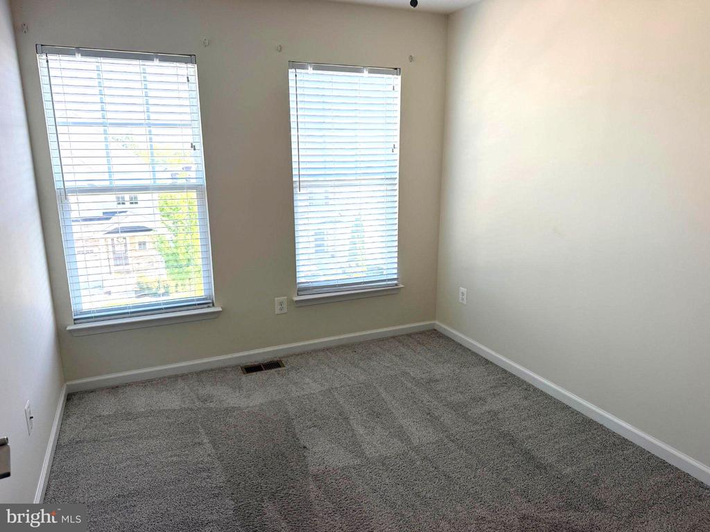 438 BOXELDER DRIVE Unit: 102