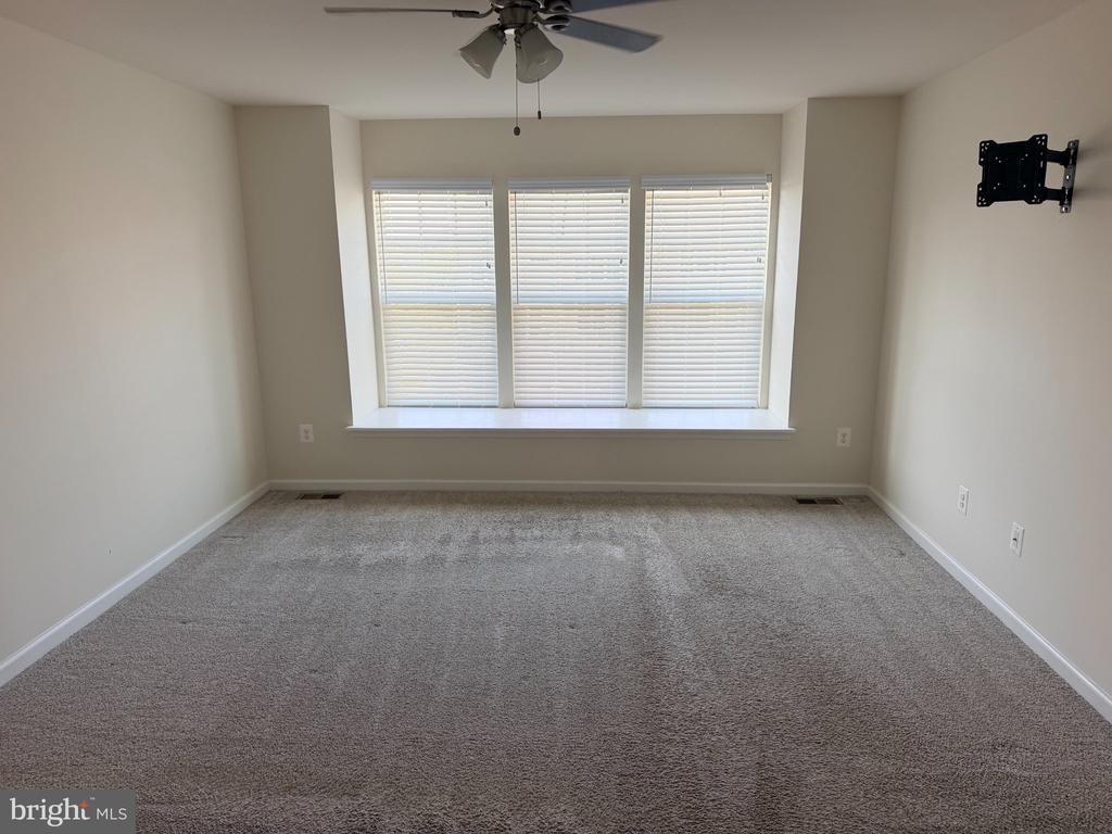 438 BOXELDER DRIVE Unit: 102