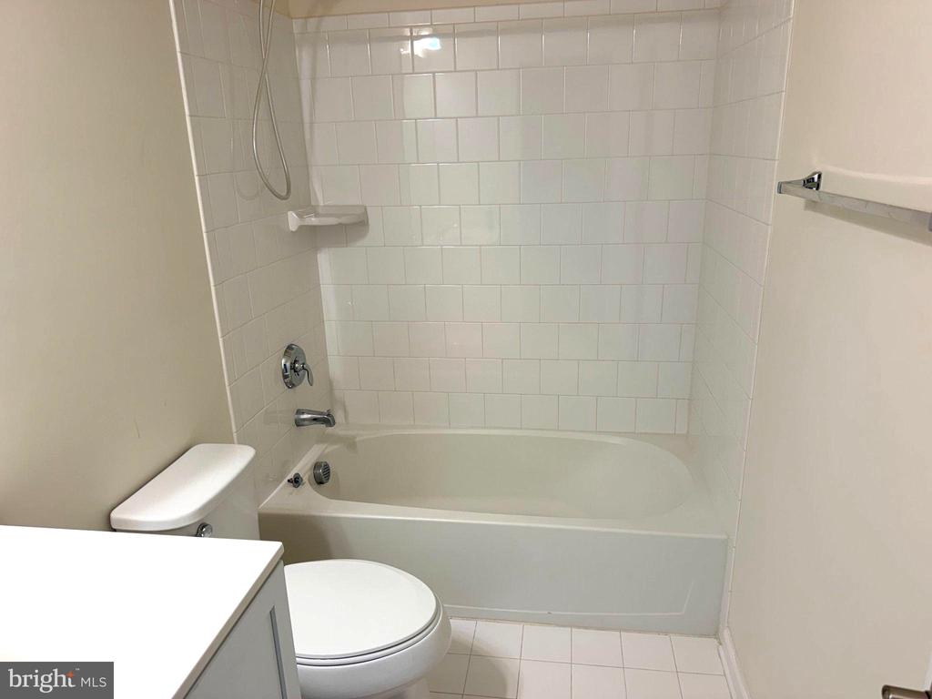 438 BOXELDER DRIVE Unit: 102
