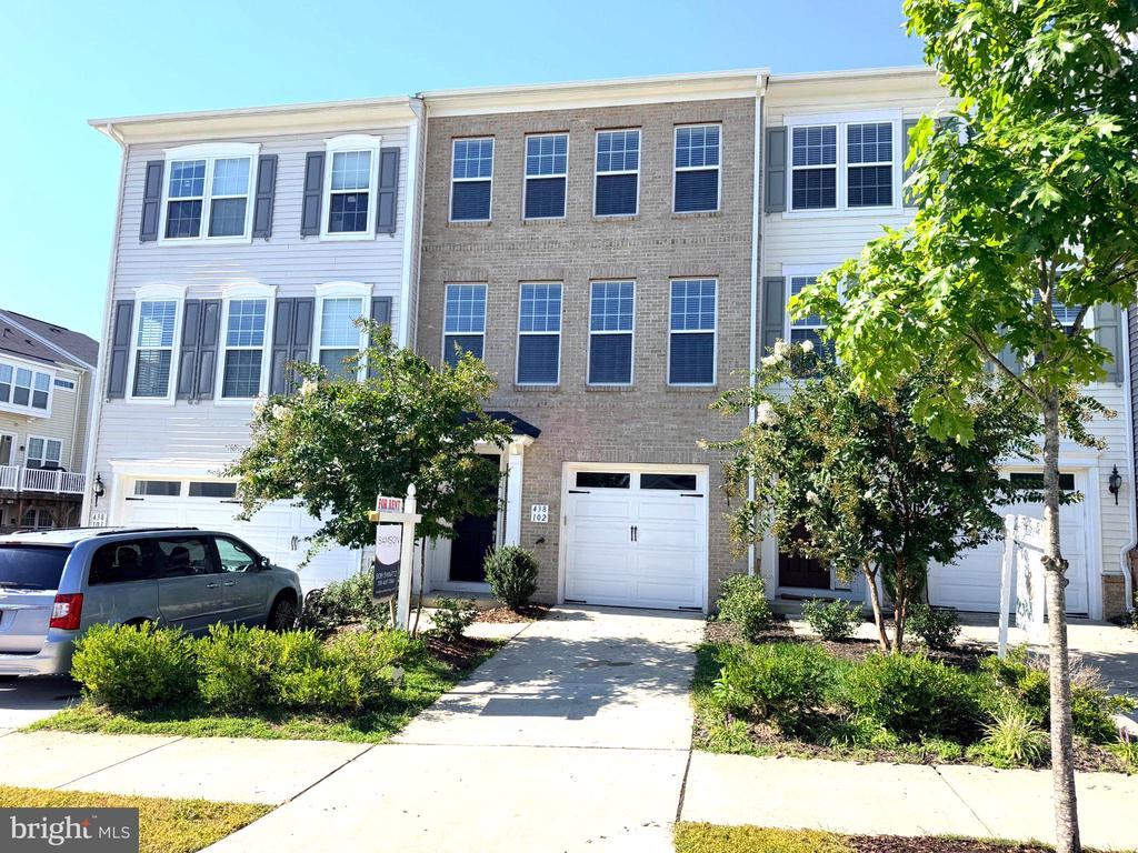 438 BOXELDER DRIVE Unit: 102