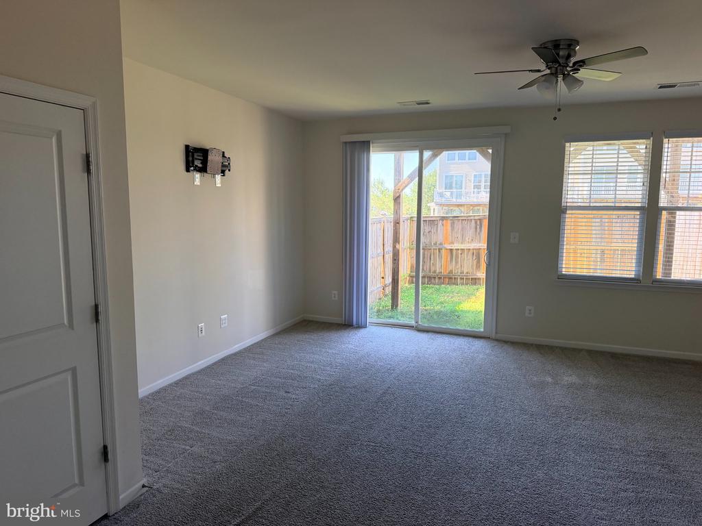 438 BOXELDER DRIVE Unit: 102