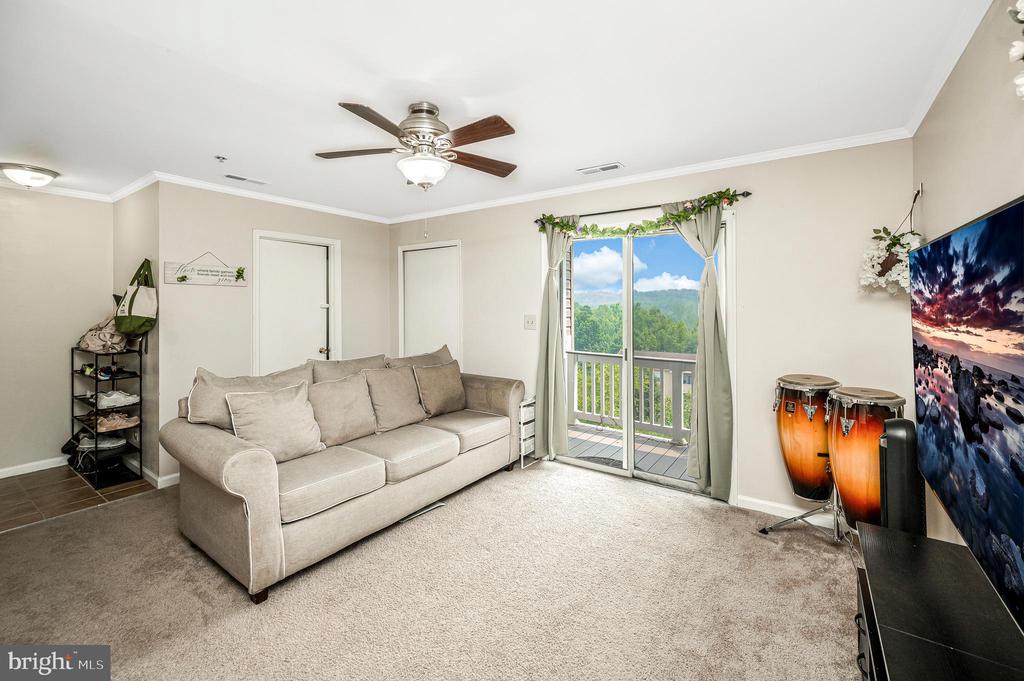 75 FERN OAK CIRCLE Unit: 303
