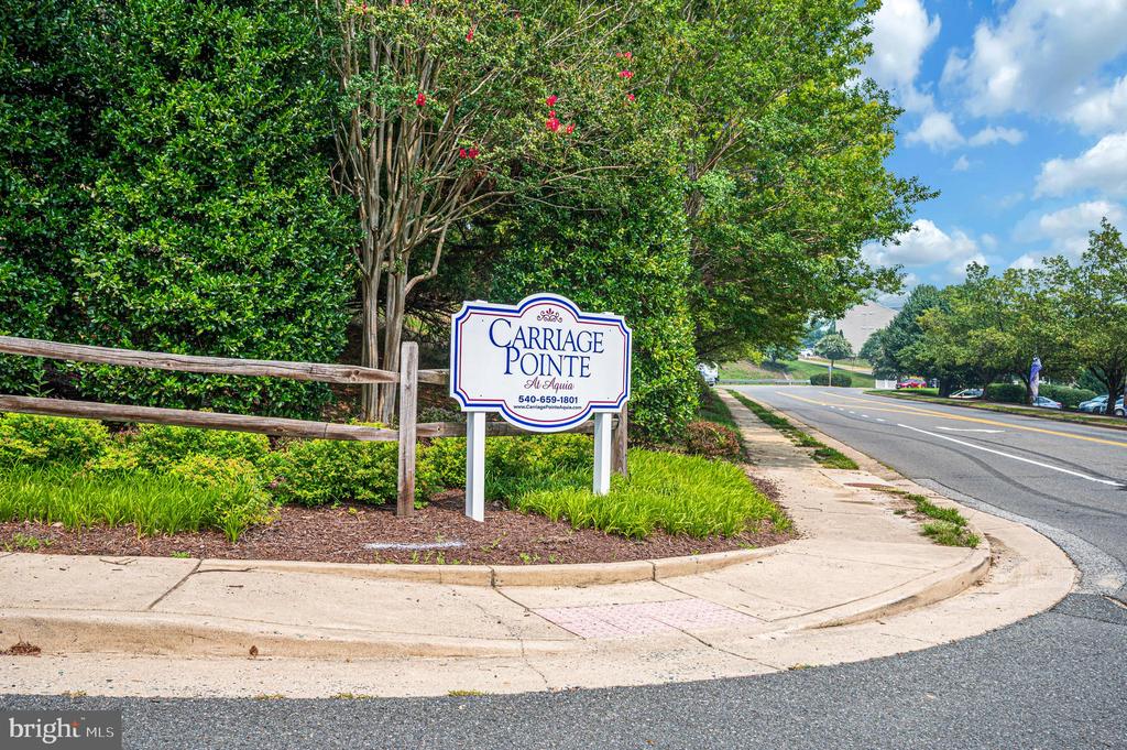 75 FERN OAK CIRCLE Unit: 303