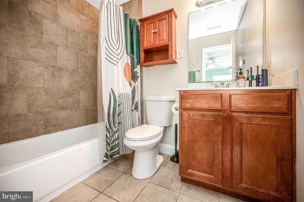 75 FERN OAK CIRCLE Unit: 303