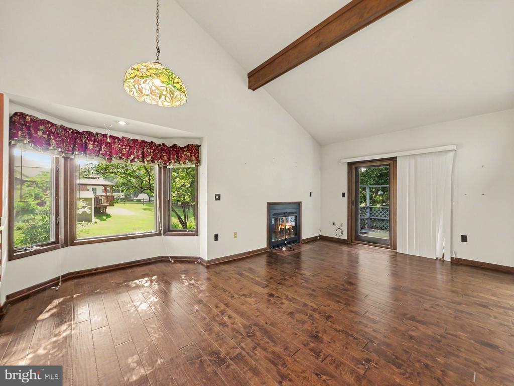415 COLLINGWOOD DRIVE