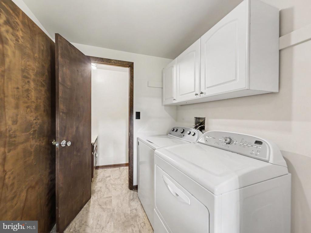 415 COLLINGWOOD DRIVE