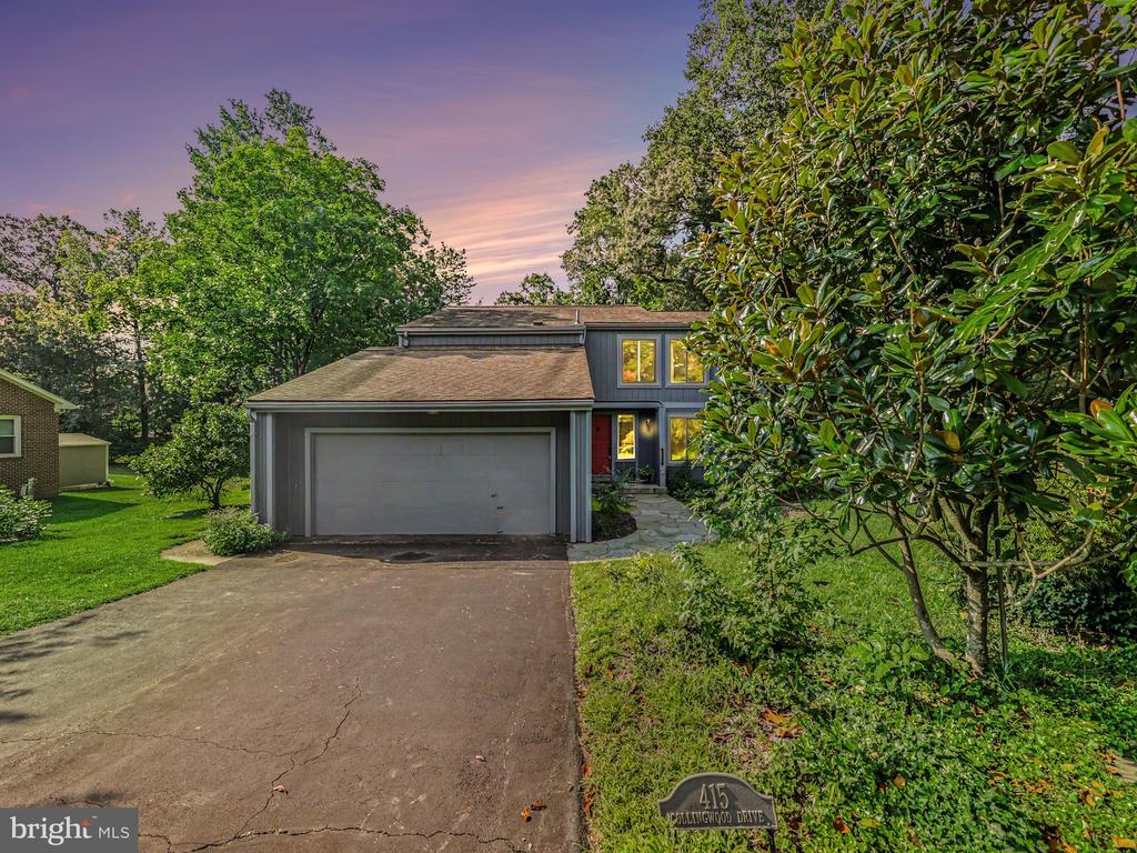 415 COLLINGWOOD DRIVE