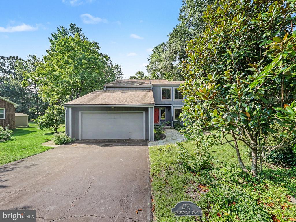 415 COLLINGWOOD DRIVE