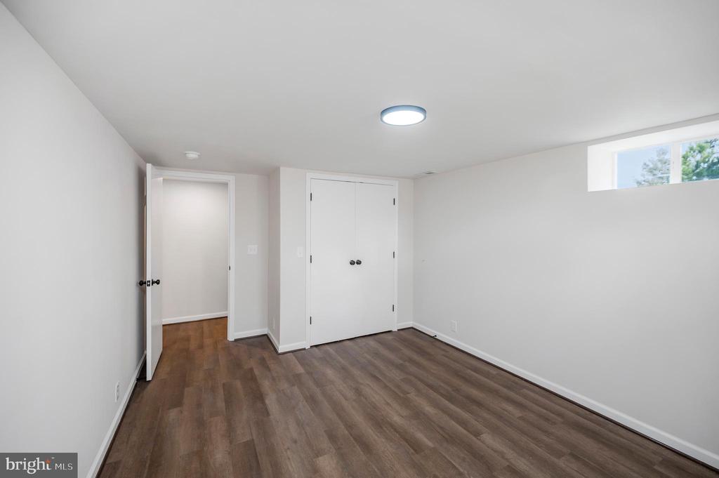 241 FERRY ROAD
