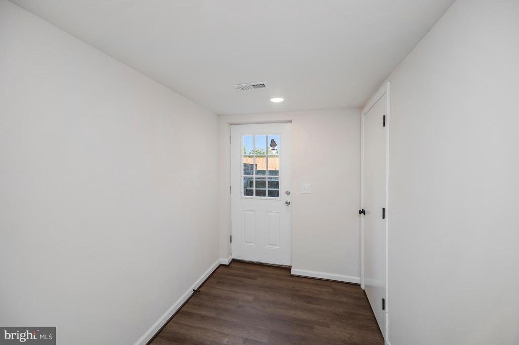 241 FERRY ROAD