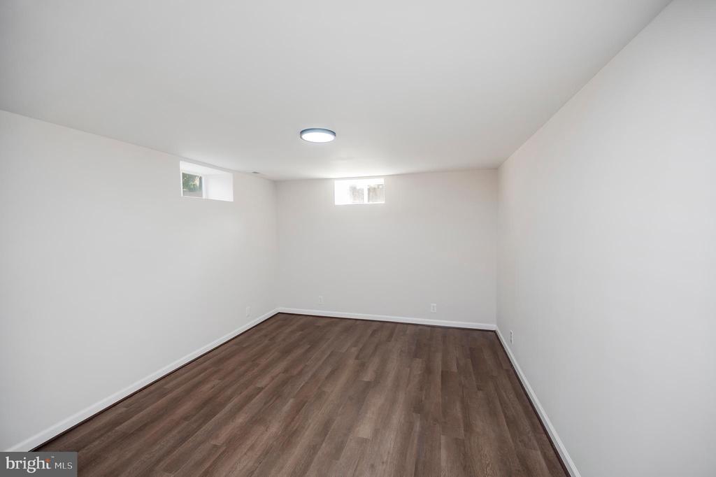 241 FERRY ROAD